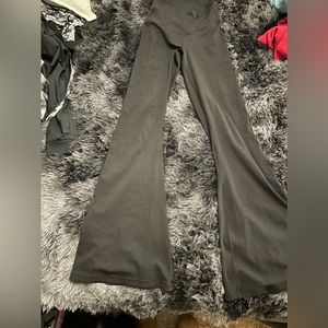 Aerie black flare cross over leggings, lightly worn